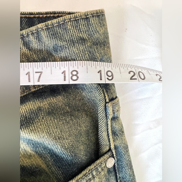 MAN. Boohoo man Straight-Leg Jeans with Vintage Wash - Picture 4 of 6